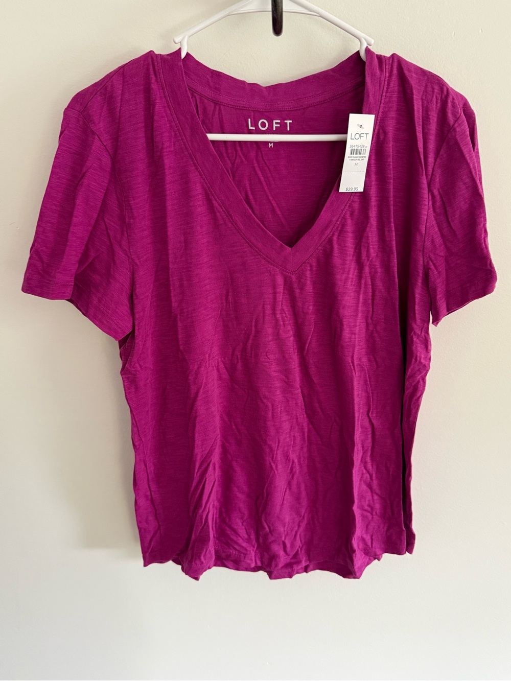 LOFT Everyday V-Neck Tee V-Neck Short Sleeve Top in Pink Size Medium NWT
